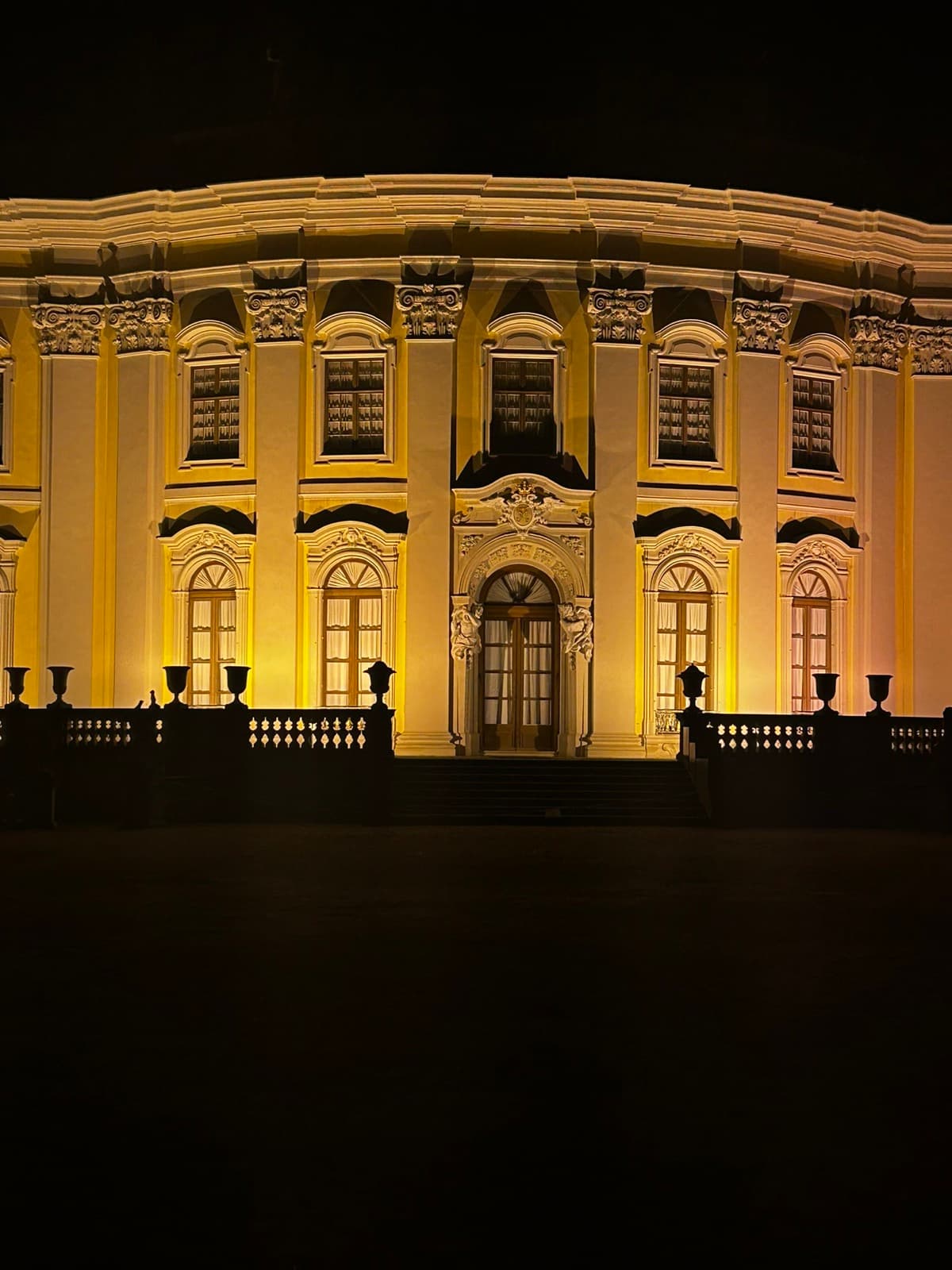 Lights that never remember to go out — Residenzschloss · Ludwigsburg